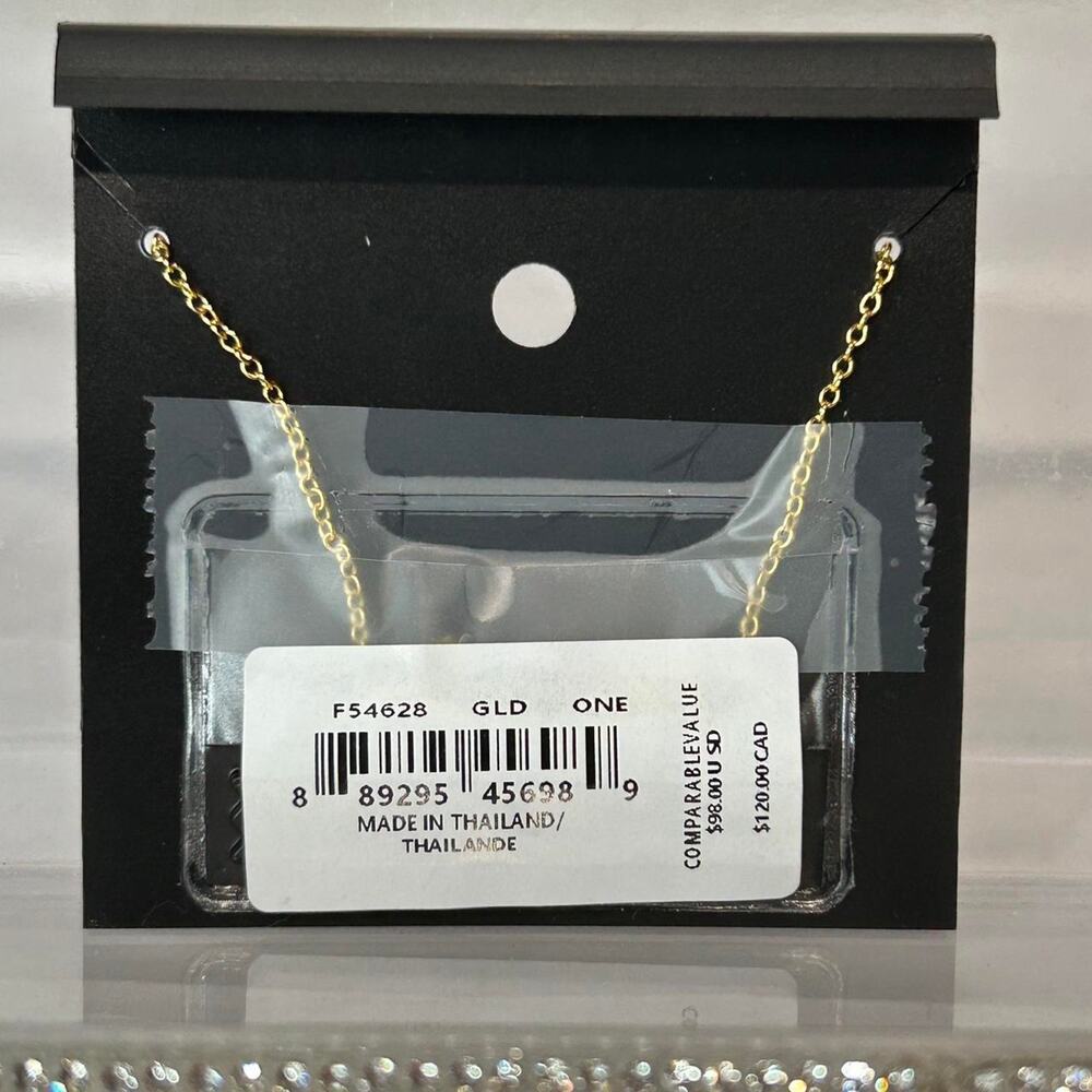 Brand new coach necklace heard - Picture 2 of 4